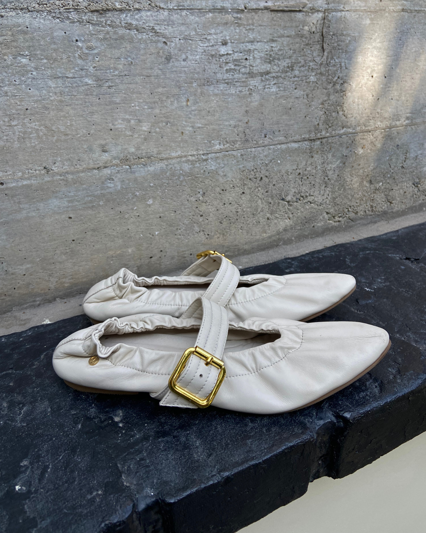 BALERINAS LEONIE LATTE - Pre Order