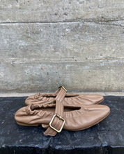 BALERINAS LEONIE MOCCA - Pre Order