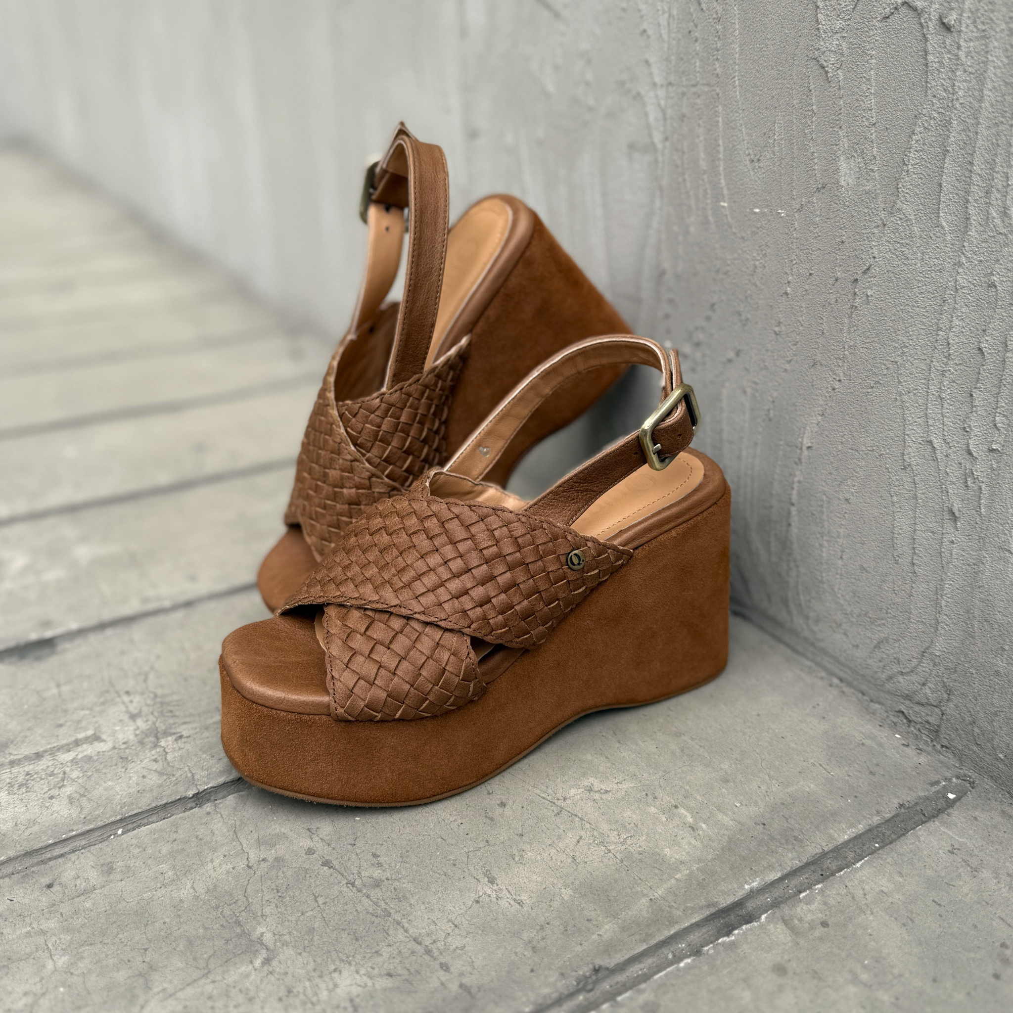 SANDALIAS ZOE CAMEL