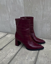 BOTAS YASS MALBEC  - Pre Order