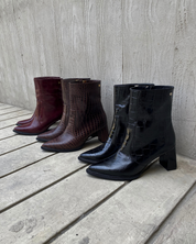 BOTAS YASS MALBEC  - Pre Order