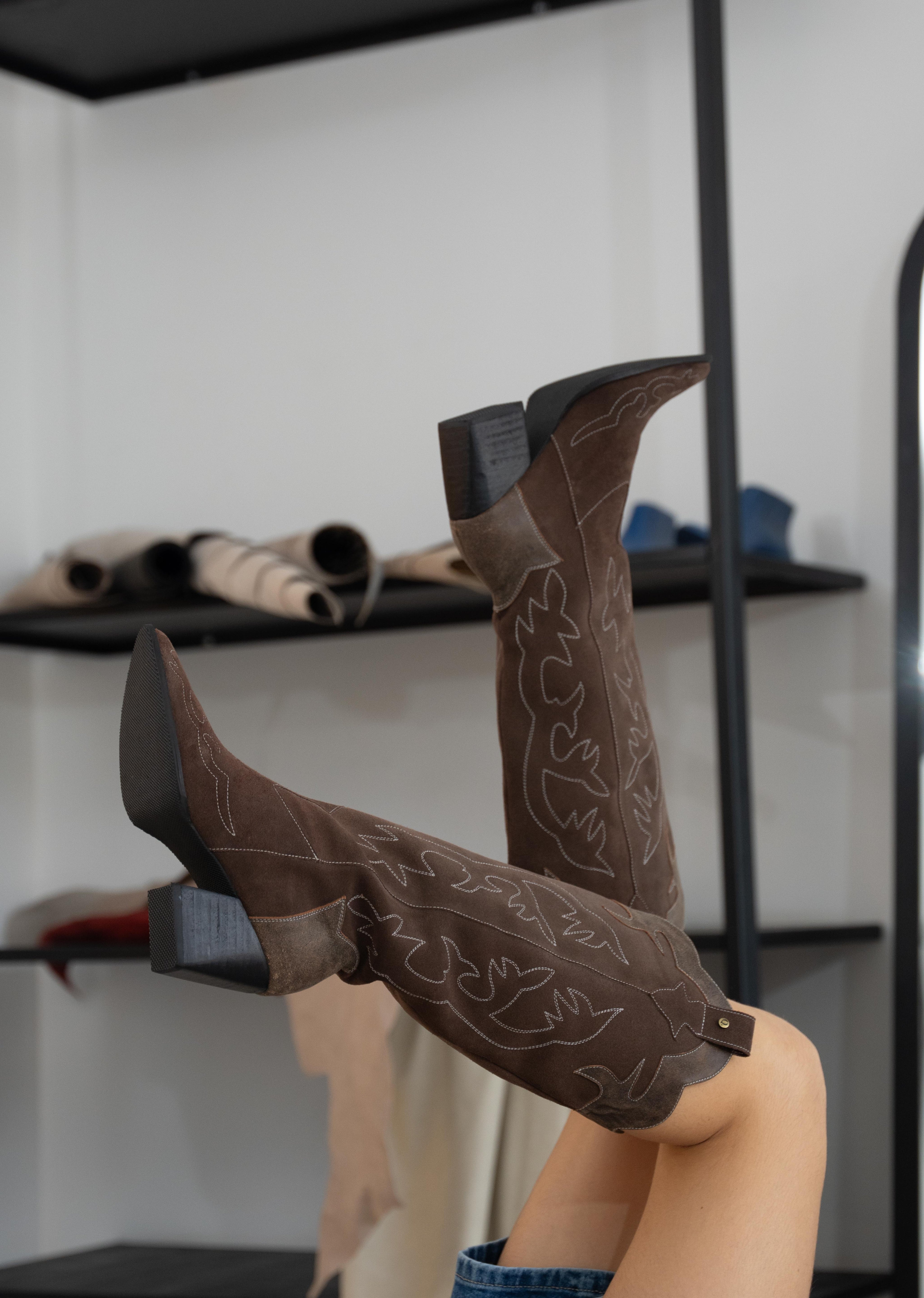 BOTAS FREDA CHOCOLATE