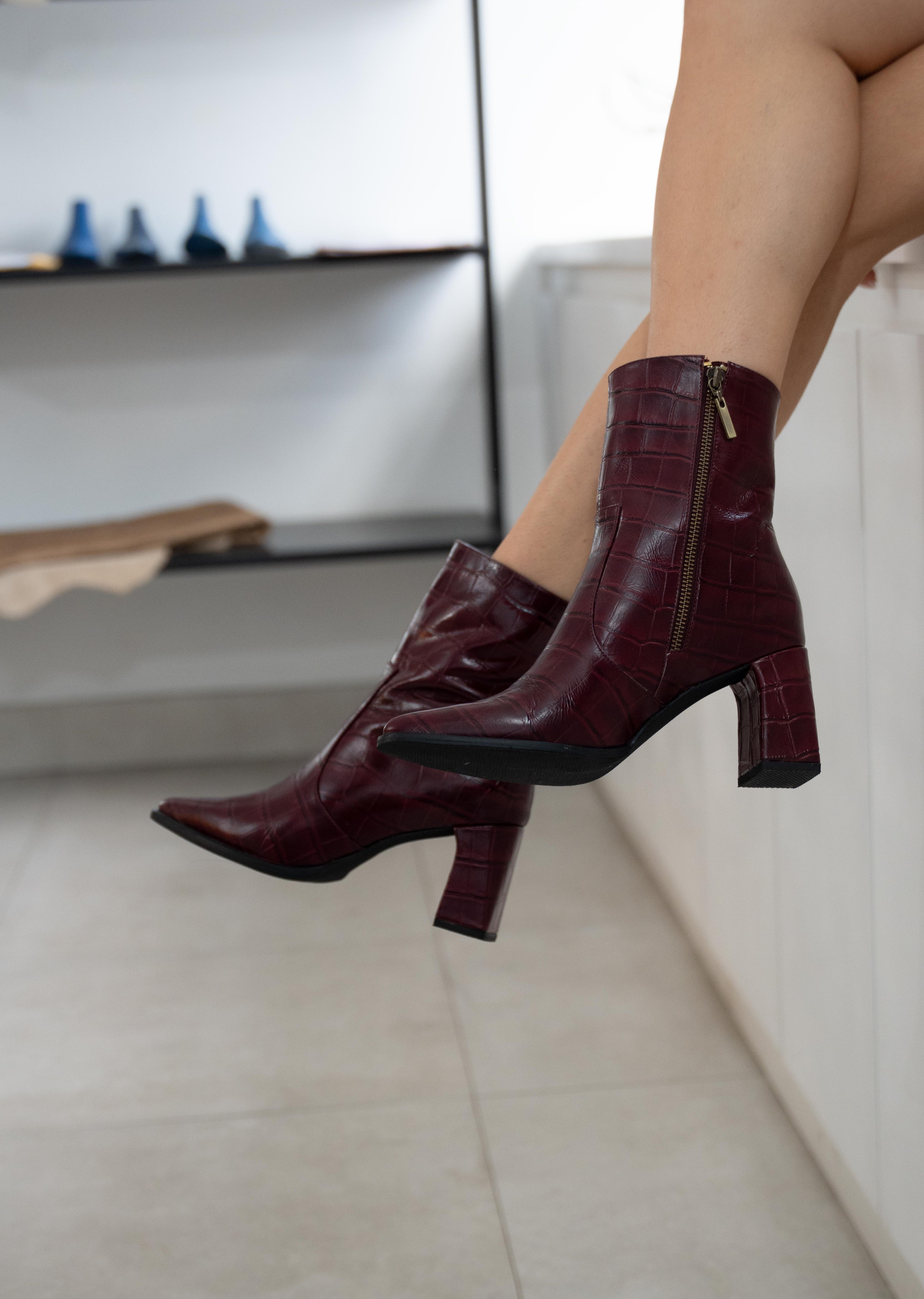 BOTAS YASS MALBEC  - Pre Order
