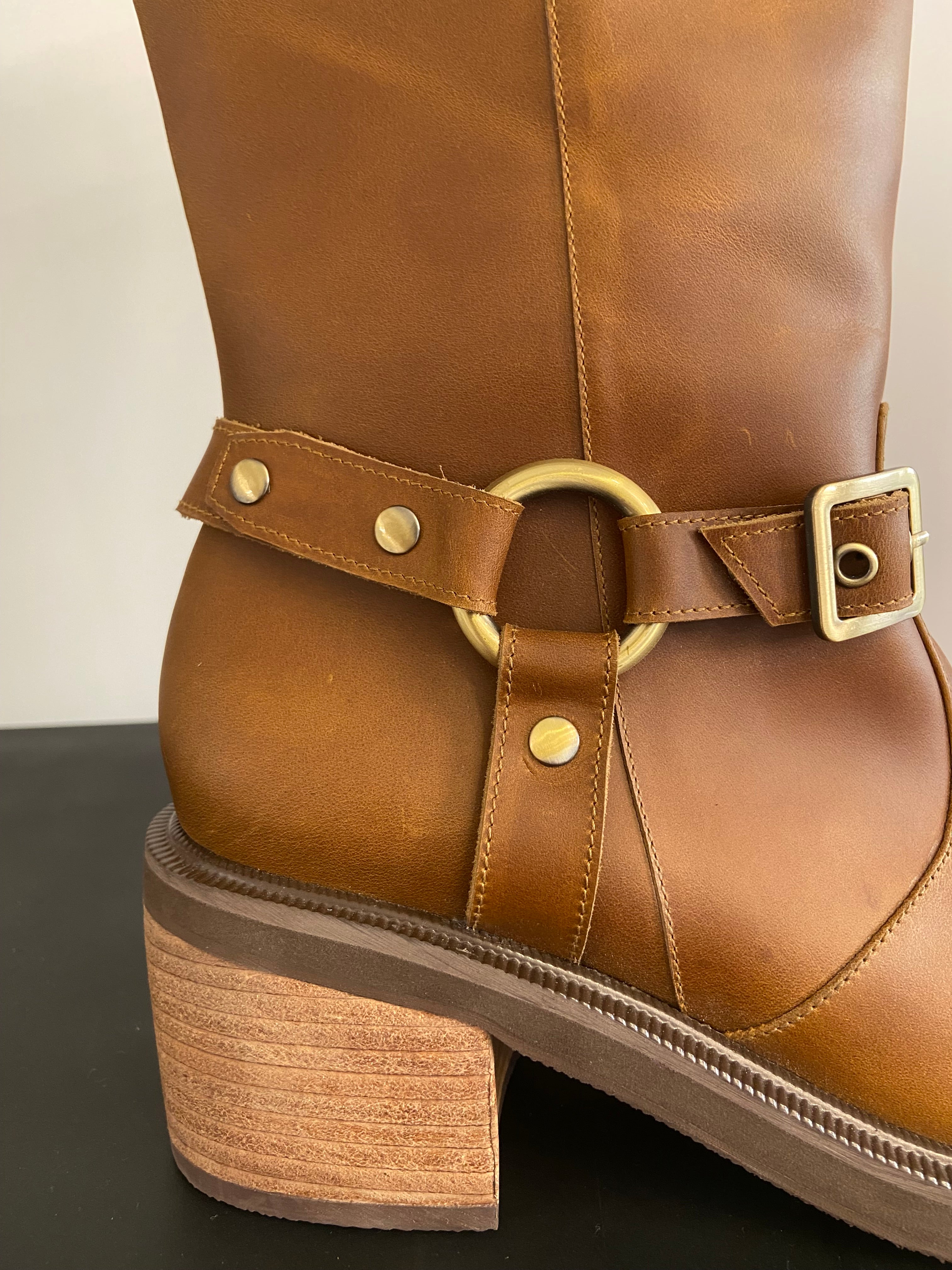 BOTAS EUGENIE TAN